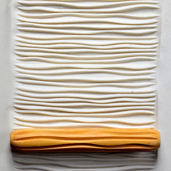 Wooden Hand Roller - Horizontal Lines