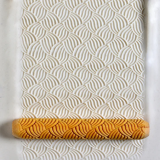 Wooden Hand Roller - Braids