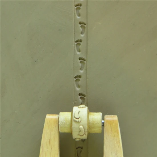 Wooden Mini Roller - Footprints 5mm